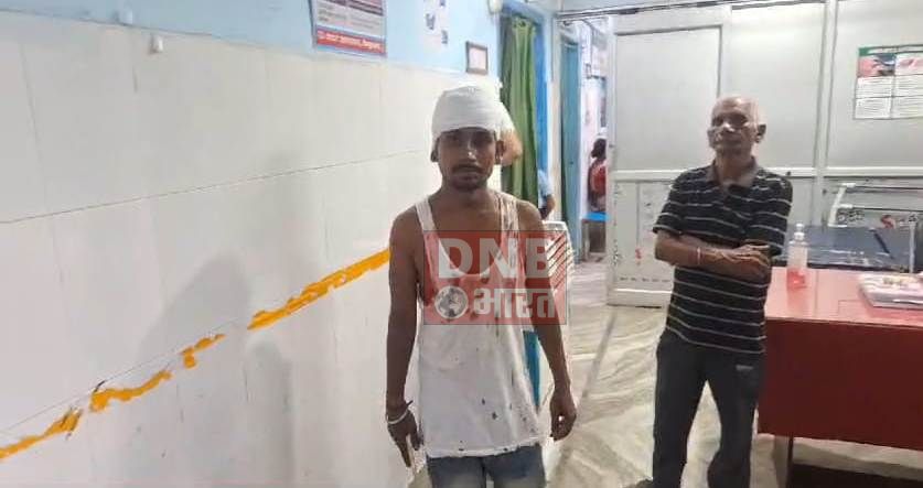 बेगूसराय में मामूली विवाद में ईंट-पत्थर से पीट-पीट कर युवक को किया जख्मी, घायल युवक सदर अस्पताल में भर्ती 2