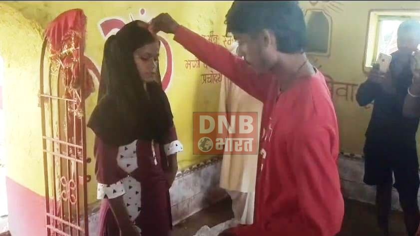 शादी का झांसा देकर युवक ने किया यौन शोषण, फिर किया शादी से इनकार, युवक को थाने पकड़ कर लाई प्रेमिका 2