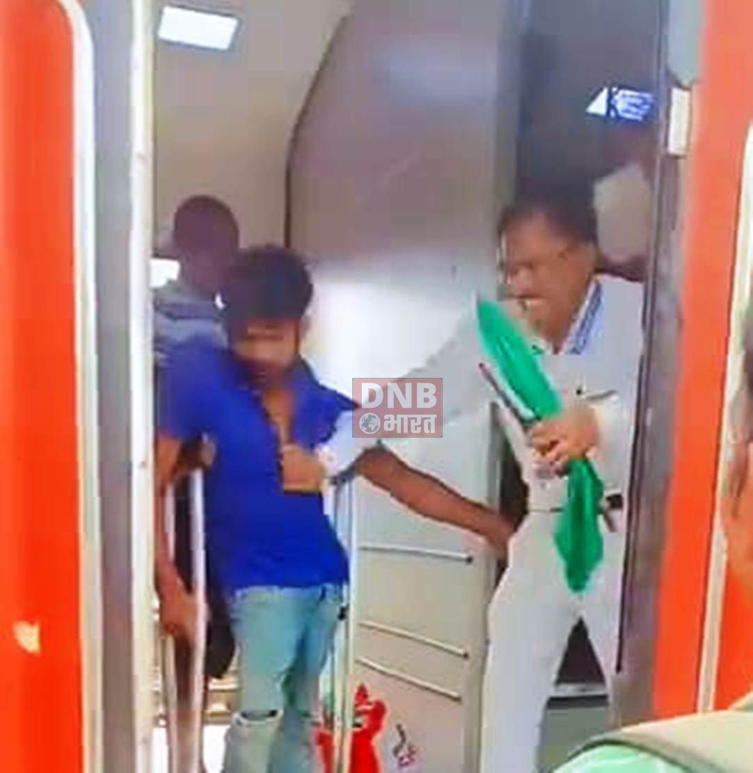 रेल प्रशासन यात्रियों को बेहतर सेवा प्रदान करने का दाबा हुआ खोखला, ट्रेन में दिव्यांग से साथ गार्ड ने की बदसलूकी, वीडियो हुआ वायरल 3