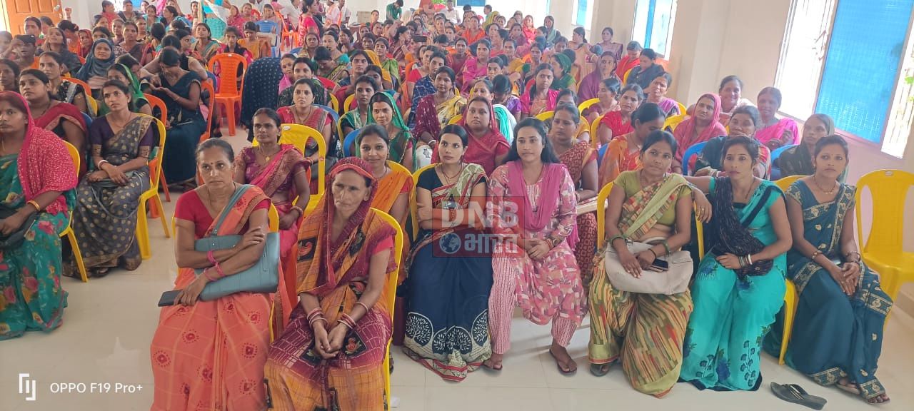 जीविका कर्मियों ने अपनी 12 सूत्री मांगों को लेकर बिहार सरकार के खिलाफ किया प्रदर्शन 4