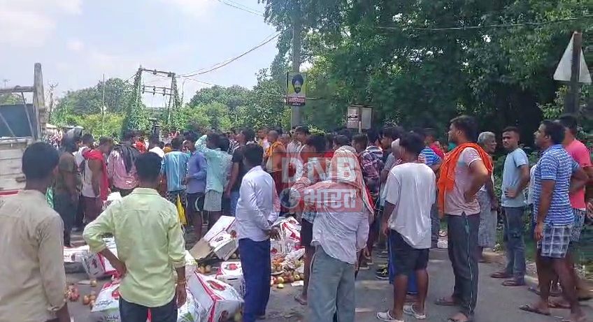 बेगूसराय के गढ़हरा में मालवाहक पिकअप वाहन की ठोकर से दस वर्षीय एक बच्ची की दर्दनाक मौत, आक्रोशित लोगों ने किया सड़क जाम 4