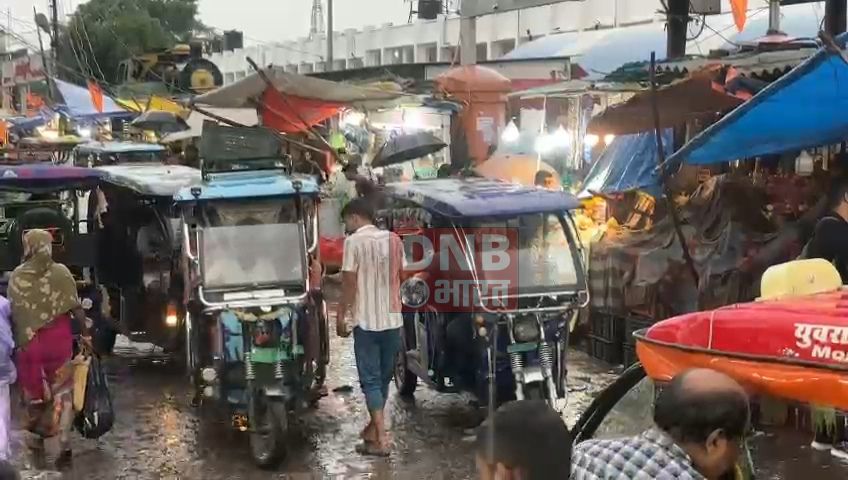 समस्तीपुर: कर्पूरी बस पड़ाव में ऑटो और टोटो चालको से दबंगो द्वारा की जा रही है अवैध वसूली,राशि नही देने पर करते है मारपीट, ऑटो रिक्शा चालक परेशान 3