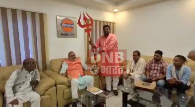 जो दंगाई प्रवृत्ति के लोग हैं वही वक्फ बोर्ड का सहारा लेकर समाज के सामाजिक सौहार्द को बिगाड़ने की कोशिश में लगे हुए हैं - गिरिराज सिंह 2