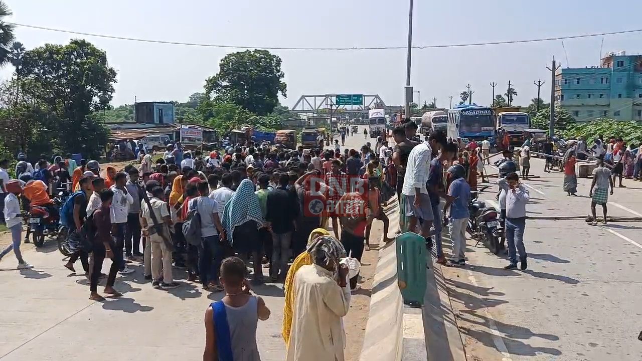 अज्ञात वाहन ने मोटरसाइकल मिस्त्री को कुचला, मौके पर हुई मिस्त्री की मौत, अक्रोशितो ने मुआवजे की मांग को लेकर किया एनएच 20 को जाम 3