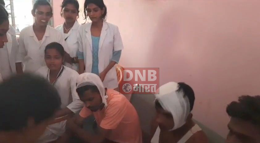 माता सुशीला इंस्टिट्यूट ऑफ़ एजूकेशन में घुसकर छात्र-छात्राओं के साथ बाहरी स्टूडेंट ने किया मारपीट, आधे दर्जन स्टूडेंट हुए जख्मी 4