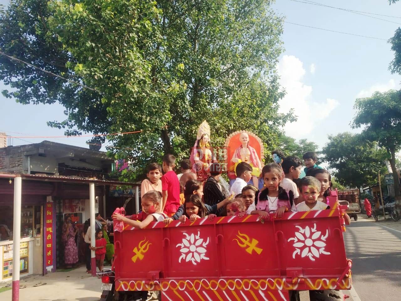 कलश विसर्जन के साथ ही तारा बरियारपुर श्रीकृष्ण जन्मोत्सव का हुआ समापन 3