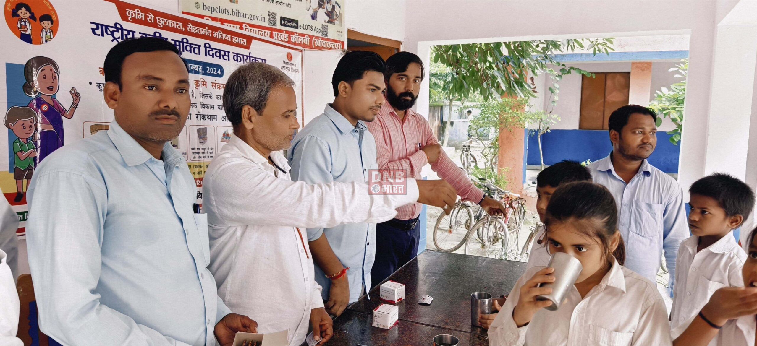 राष्ट्रीय कृमि मुक्ति दिवस पर बच्चों को कृमी नाशक दवा खिलाकर कार्यक्रम का किया गया शुरुआत 3