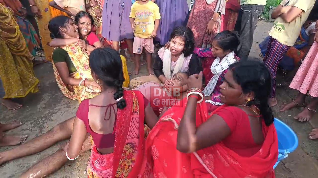 बदमाशो ने घर में घुसकर किया कई राउंड फायरिंग,एक अधेड़ की मौके पर हुई मौत,बाल बाल बचा महिला, पुलिस ने किया खोखा बरामद 2