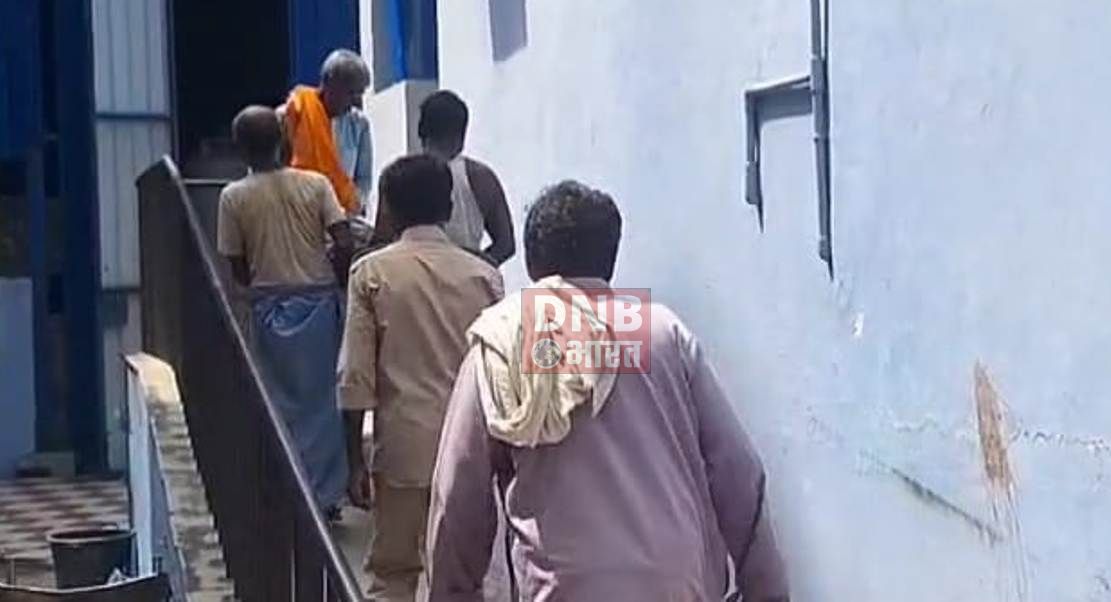 बेगूसराय में सड़क दुर्घटना में एक महिला की मौत, परिजनों में मचा कोहराम 3
