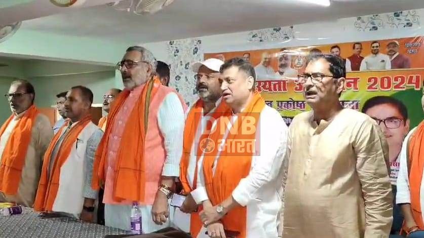 केजरीवाल थेथर मुख्यमंत्री हैं कोर्ट के निर्णय के बाद आज वह लोगों को बरगला रहे हैं - गिरिराज सिंह 2