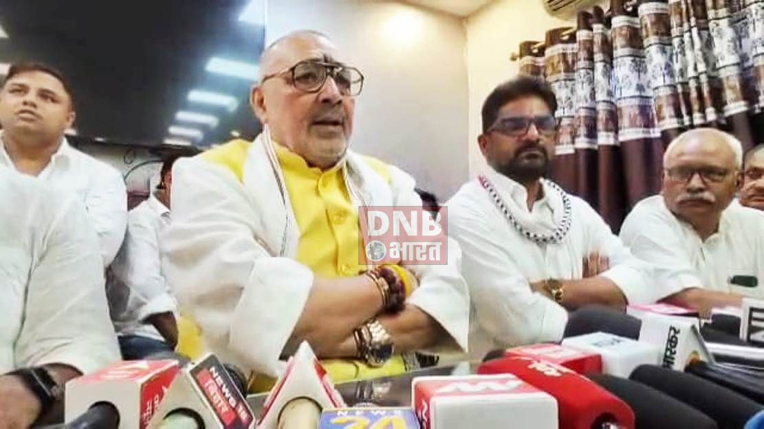 बेगूसराय के सांसद सह केंद्रीय मंत्री गिरिराज सिंह ने एक बार फिर बेगूसराय जिले को बाढ़ प्रभावित क्षेत्र घोषित करने की मांग 4