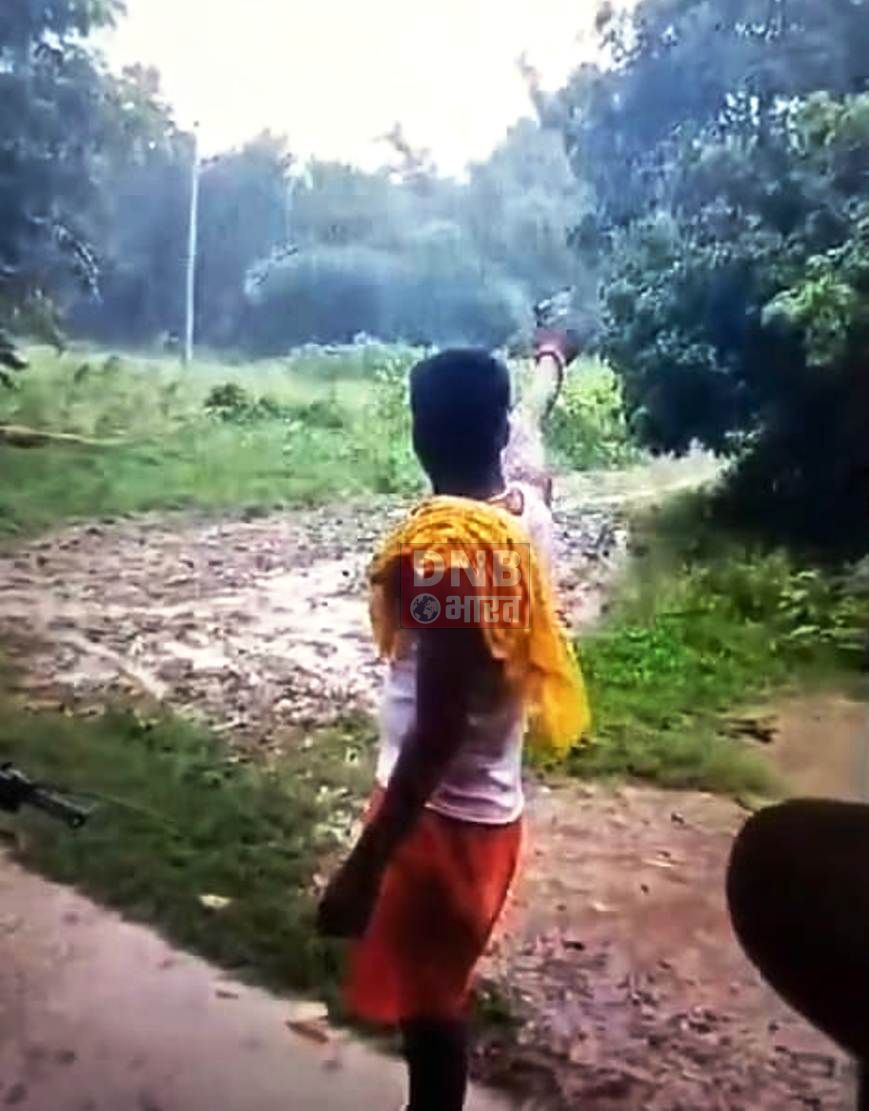बेगूसराय में एक युवक का हथियार से फायरिंग करने  का वीडियो सोशल मिडिया पर हुआ वायरल 3