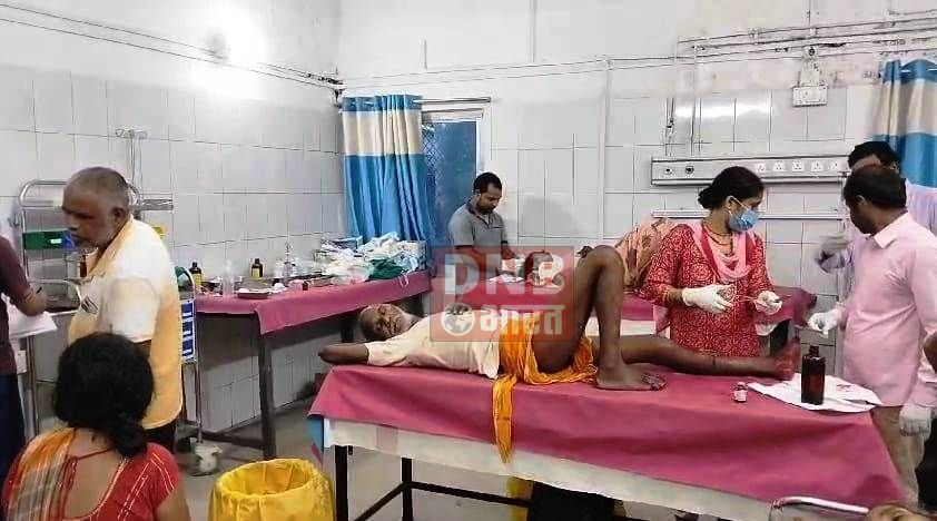 कैमूर: गया से पिंडदान कर जा रही यात्रियों की बस खड़े ट्रक से टकराई, तीन की मौत, 11 लोग घायल 4