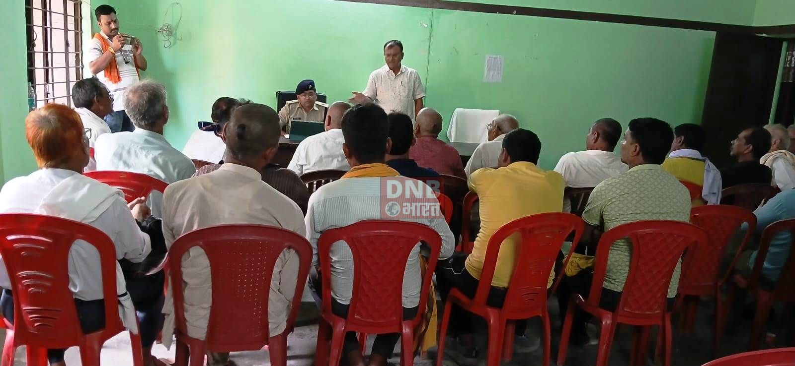 भगवानपुर प्रखंड मुख्यालय के मनरेगा भवन में दुर्गापूजा क़ो लेंकर शांति समिति की बैठक आयोजित 2