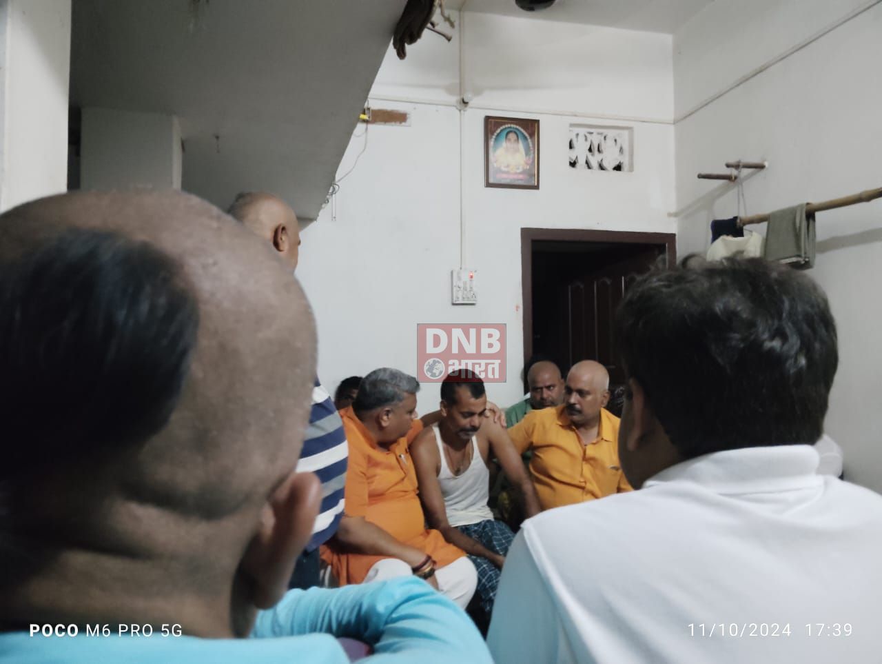 शोकाकुल स्वजनों से मिलकर बेगूसराय नगर विधायक ने दिया सांत्वना 2