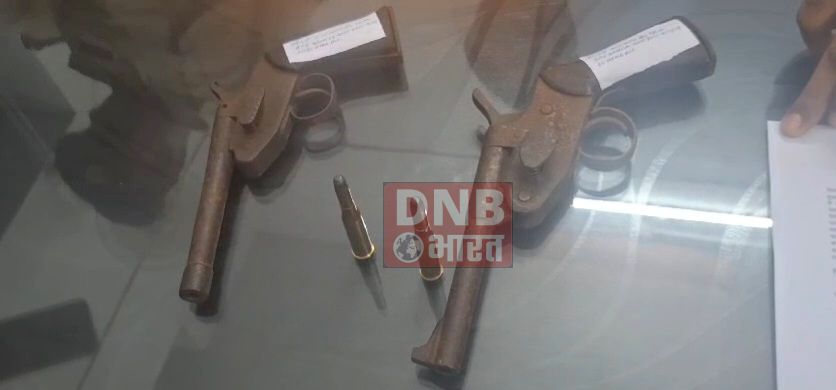 नालंदा : सोशल मीडिया पर देशी कट्टा के साथ डांस कर हथियार लहराने मामले में पुलिस ने चाचा भतीजा को किया गिरफ्तार 2