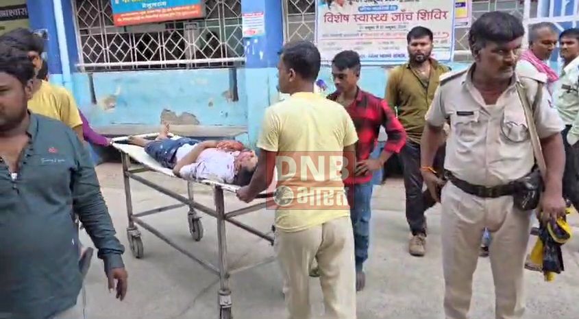 बेगूसराय में तेज रफ्तार सीएनजी ऑटो ने खड़ी ट्रक में मारी जोरदार ठोकर,ऑटो पर सवार आधा दर्जन लोग गंभीर रूप से घायल 2