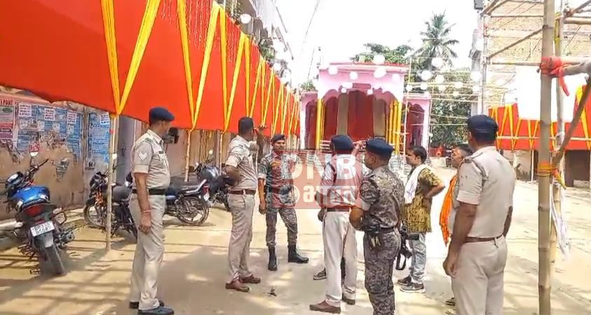 समस्तीपुर: एसपी ने विभिन्न पूजा पंडालों का किया निरीक्षण, दुर्गा पूजा मेला के दौरान नहीं बजेगा डीजे 2