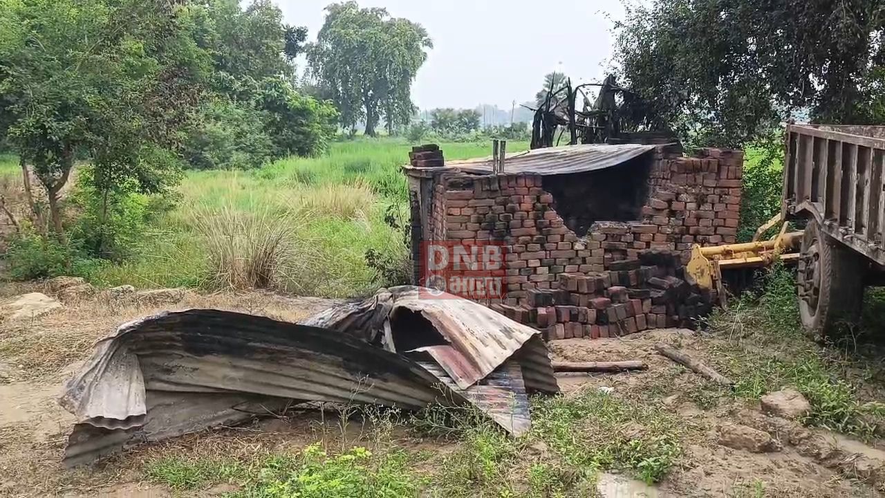 नालंदा: पैठना गांव में सबमर्सिबल लगे कोठरी में लगी आग, लाखों का हुआ नुकसान 3