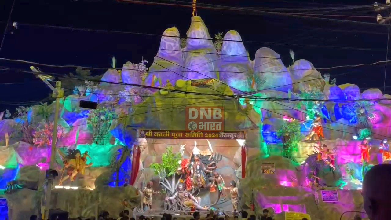 नालंदा: पट खुलते ही माता के दरबार में उमड़ी श्रद्धालुओं की भीड़ 2
