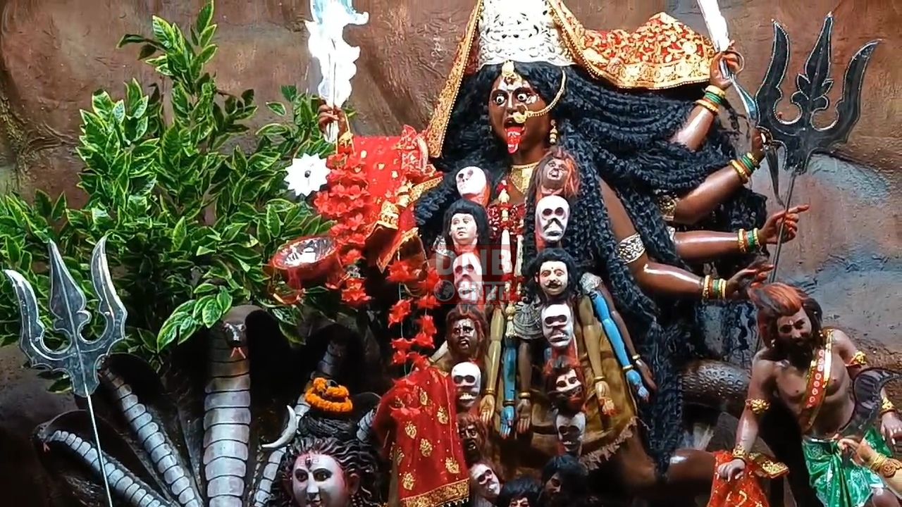 नालंदा: पट खुलते ही माता के दरबार में उमड़ी श्रद्धालुओं की भीड़ 3