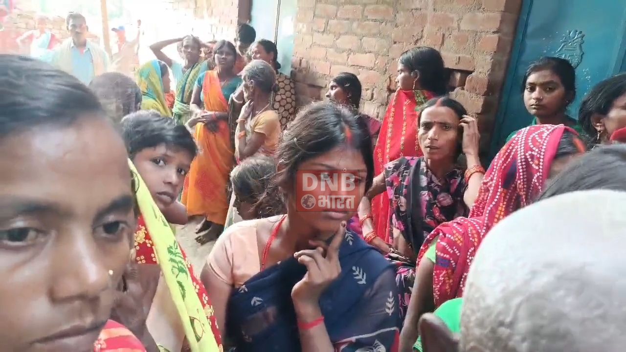 दहेज में दो लाख रुपये और मोटरसाइकिल नहीं देने पर दहेज के दानवों ने विवाहिता की हत्या कर शव को फंदे से लटकाया 3