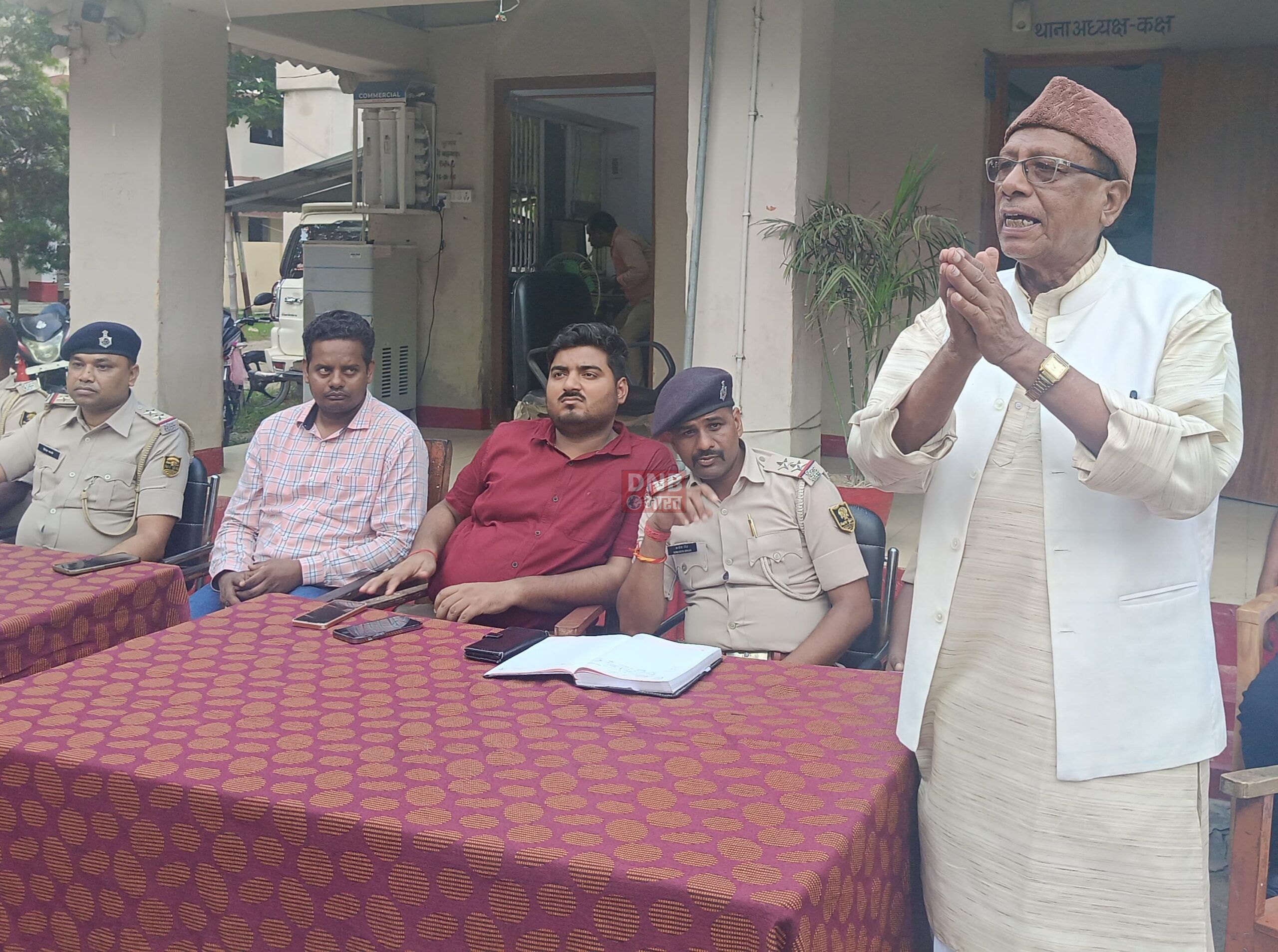 दुर्गा पूजा को लेकर बछवाड़ा थाना परिसर में शांति समिति की बैठक आयोजित  2