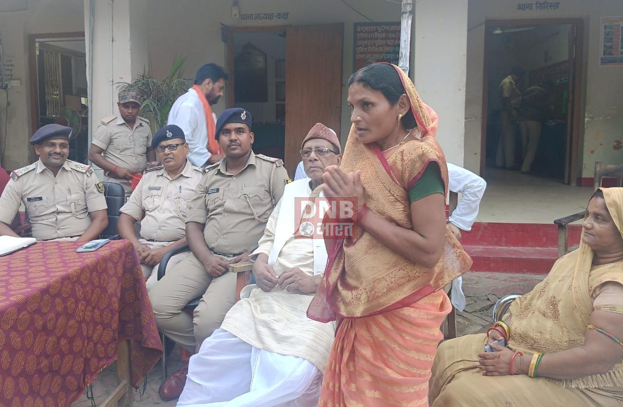 दुर्गा पूजा को लेकर बछवाड़ा थाना परिसर में शांति समिति की बैठक आयोजित  4
