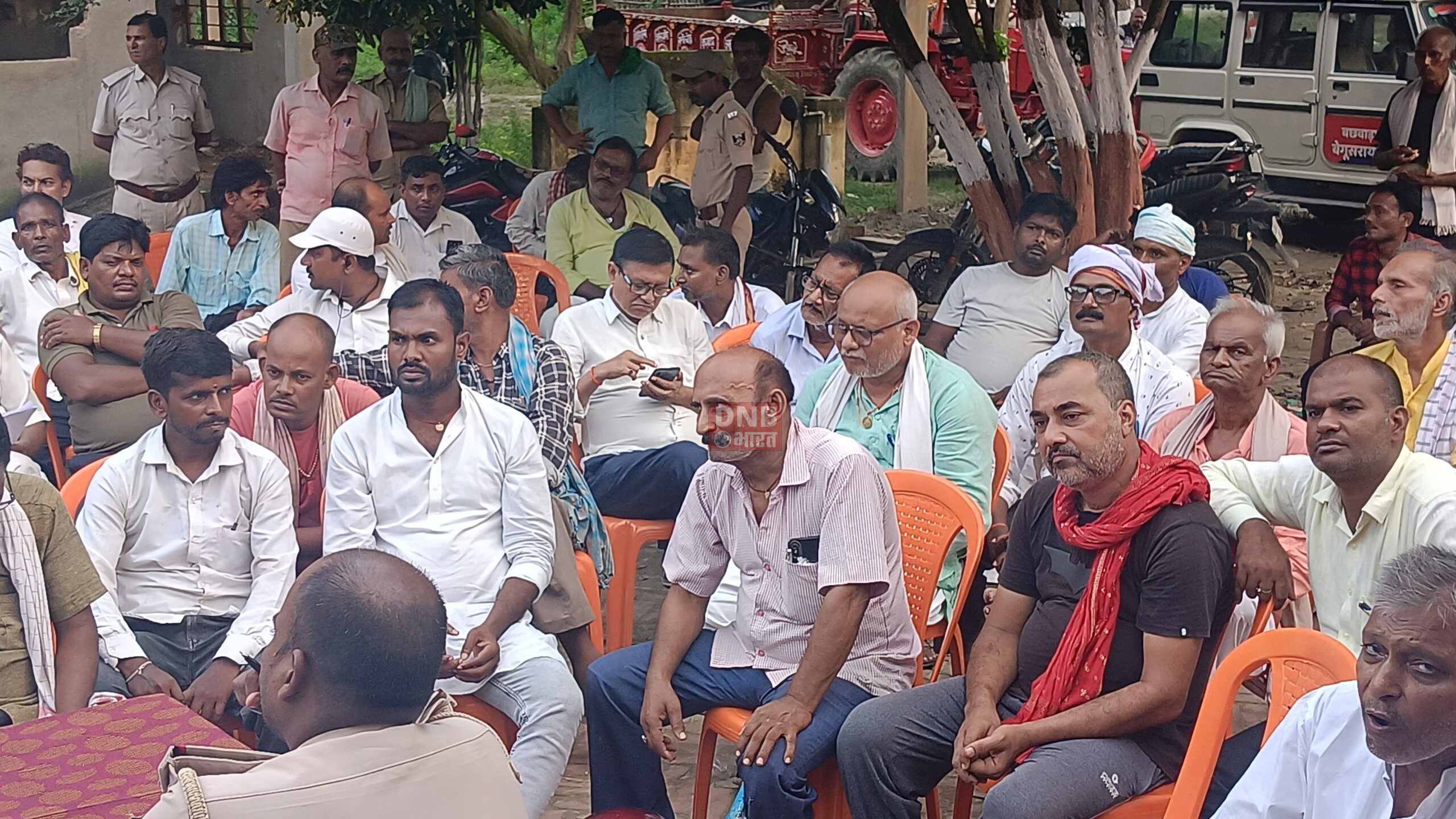 दुर्गा पूजा को लेकर बछवाड़ा थाना परिसर में शांति समिति की बैठक आयोजित  3