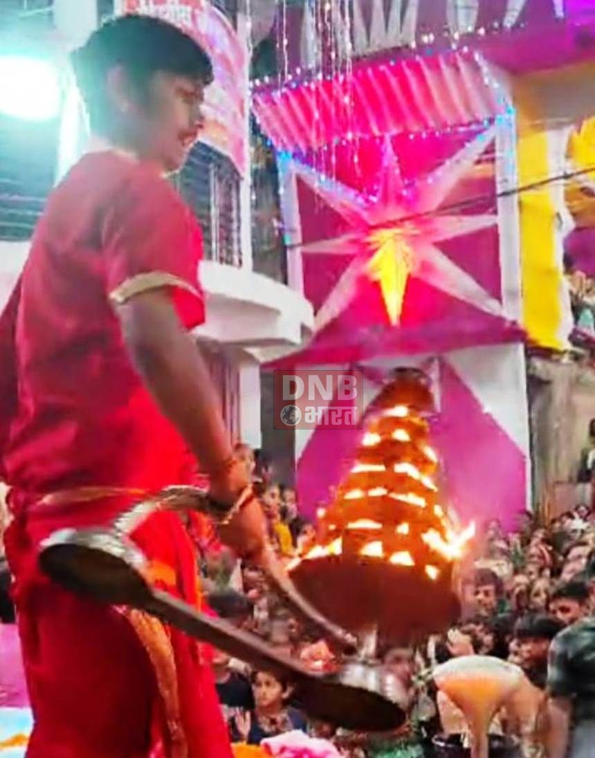 वीरपुर में दुर्गा पूजा को लेकर लोगो में उत्साह, महाआरती में उमड़ रही श्रद्धालुओं की भीड़ 3