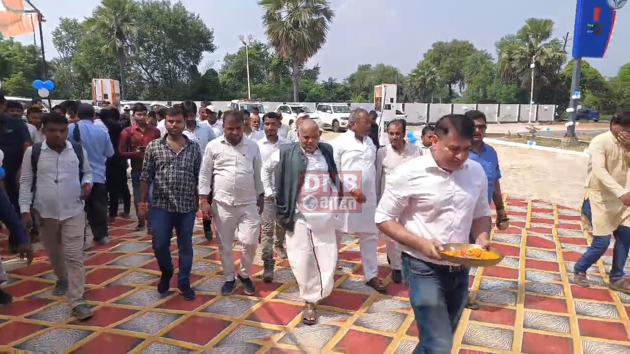 उद्योगपति रतन टाटा के आकस्मिक निधन पर बिहार सरकार के ग्रामीण विकास मंत्री श्रवण कुमार नालंदा के जेडीयू सांसद कौशलेंद्र कुमार ने किया गहरा दुःख प्रकट 3