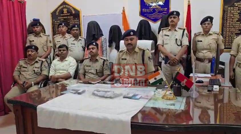 बेगूसराय के चर्चित पी पी ज्वेलर्स लूटकांड मामले में पुलिस ने छह अपराधी को किया गिरफ्तार, दो पिस्तौल एक देसी कट्टा बरामद 3