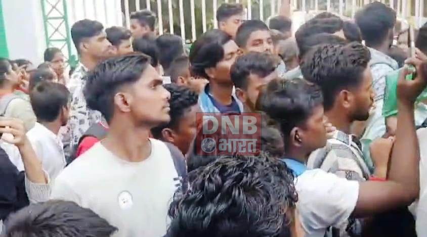 बेगूसराय में शिक्षकों की गुंडागर्दी, छात्र-छात्राओं को लाठी डंडे से पीट-पीटकर कर किया गंभीर रूप से घायल, सदर अस्पताल में भर्ती 4