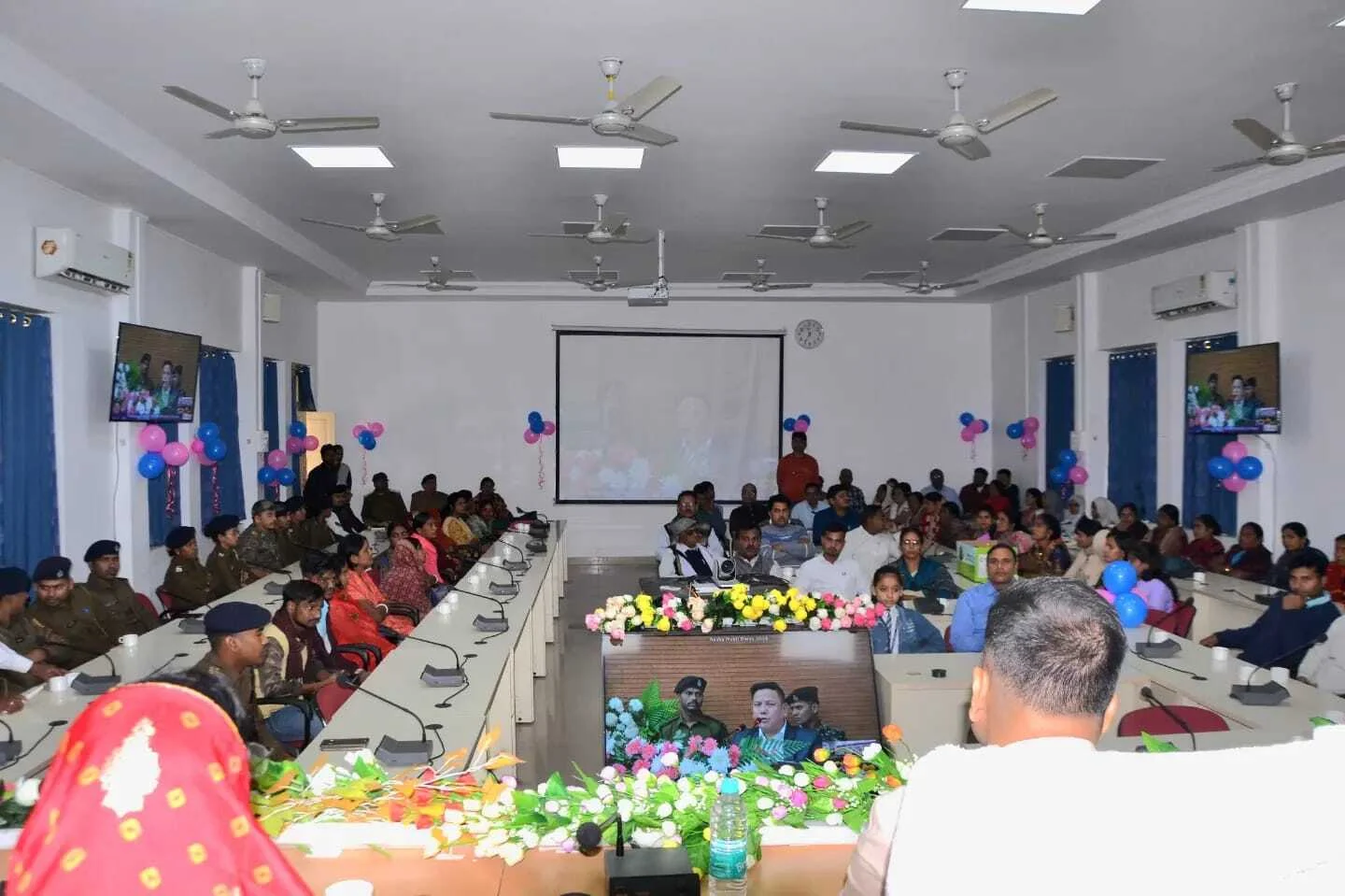 नशा मुक्ति दिवस के अवसर पर समाहरणालय स्थित कारगिल विजय भवन मे मद्य निषेध, उत्पाद एवं निबंधन विभाग, बेगूसराय द्वारा कार्यक्रम आयोजित 2