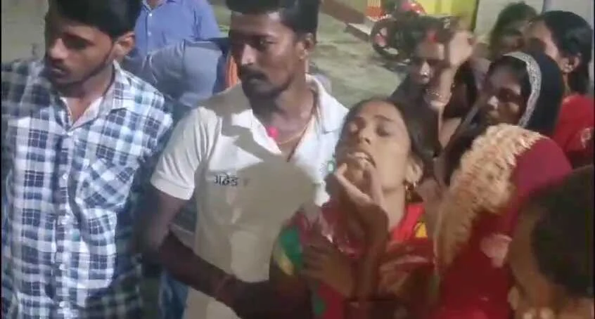 बेगूसराय के मुंगेर घाट पर गंगा स्नान करने के दौरान चाची और भतीजा की डूबने से दर्दनाक मौत, परिजनों में मचा कोहराम 3