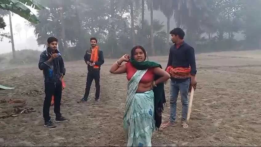 समस्तीपुर: असामाजिक तत्वों ने एक पत्रकार के घर पर  हमला कर पत्रकार समेत घर के अन्य लोगों के साथ किया मारपीट 2