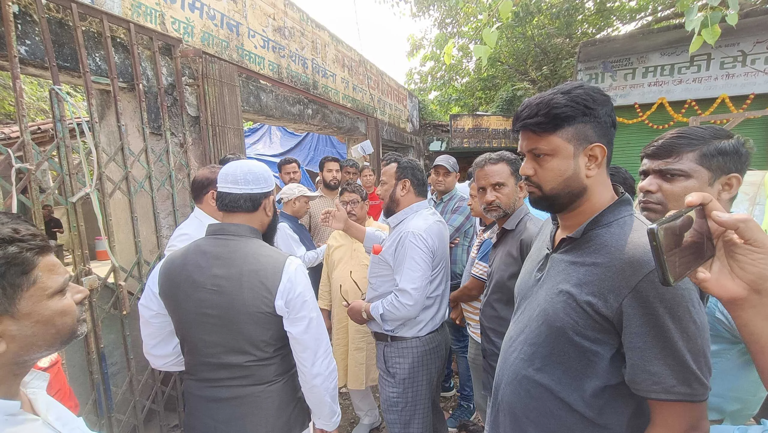 कई दशकों से मछली का व्यवसाय कर रहे मछली व्यवसाईयों पर मंडराया खतरा 3