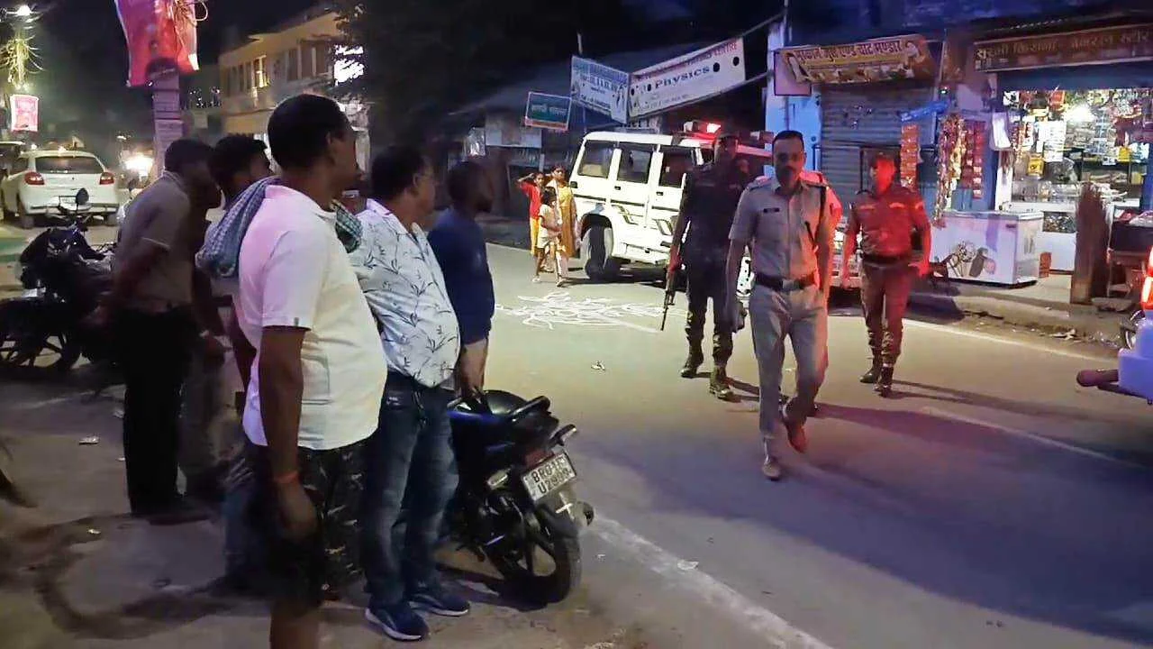 नालंदा: पूर्व से घात लगाए अपराधियों ने युवक को मारी गोली, जख्मी हालत में युवक सदर अस्पताल में भर्ती 2