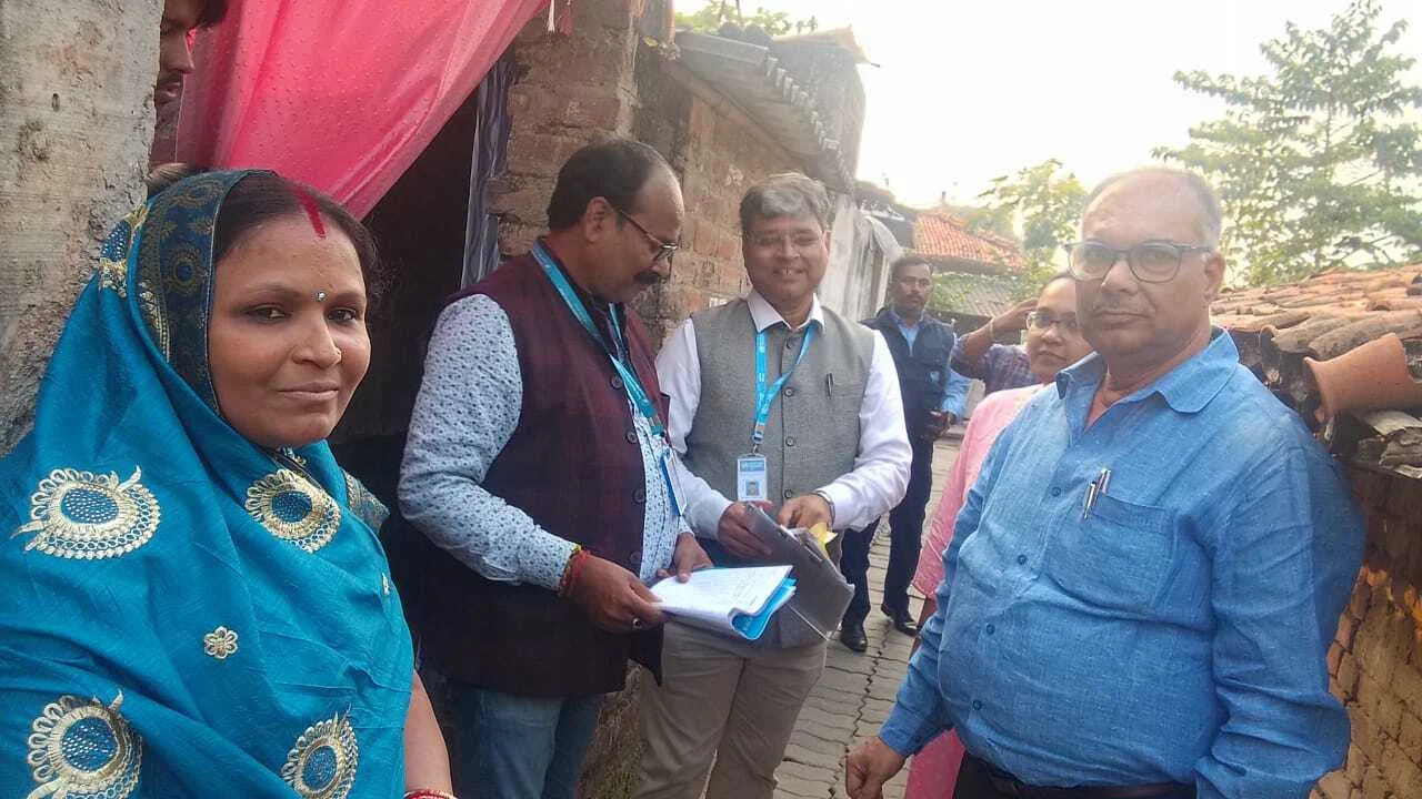 बरौनी क्षेत्र में प्लस पोलियो अभियान का डीआईओ एवं एसएमओ बेगूसराय ने किया निरीक्षण 2