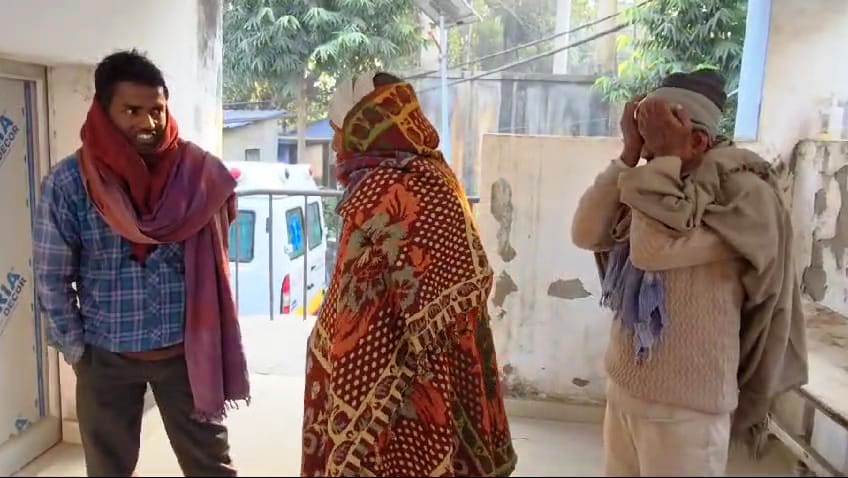 बेगूसराय में एक शादीशुदा महिला का शव पुलिस ने किया बरामद, घर के सभी लोग फरार 2