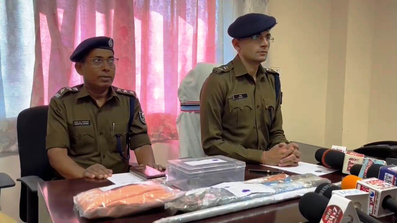 नालंदा: चौकीदार पर हुए गोलीबारी का पुलिस ने किया उद्भेदन, एक देशी पिस्तौल एक जिंदा कारतूस लोहे का कटर के साथ आरोपी गिरफ्तार 3