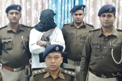 नालंदा पुलिस ने मिनीगन फैक्ट्री का किया उद्भेदन, संचालक गिरफ्तार, एक देसी कट्टा दो जिंदा कारतूस हथियार बनाने का उपकरण बरामद 17