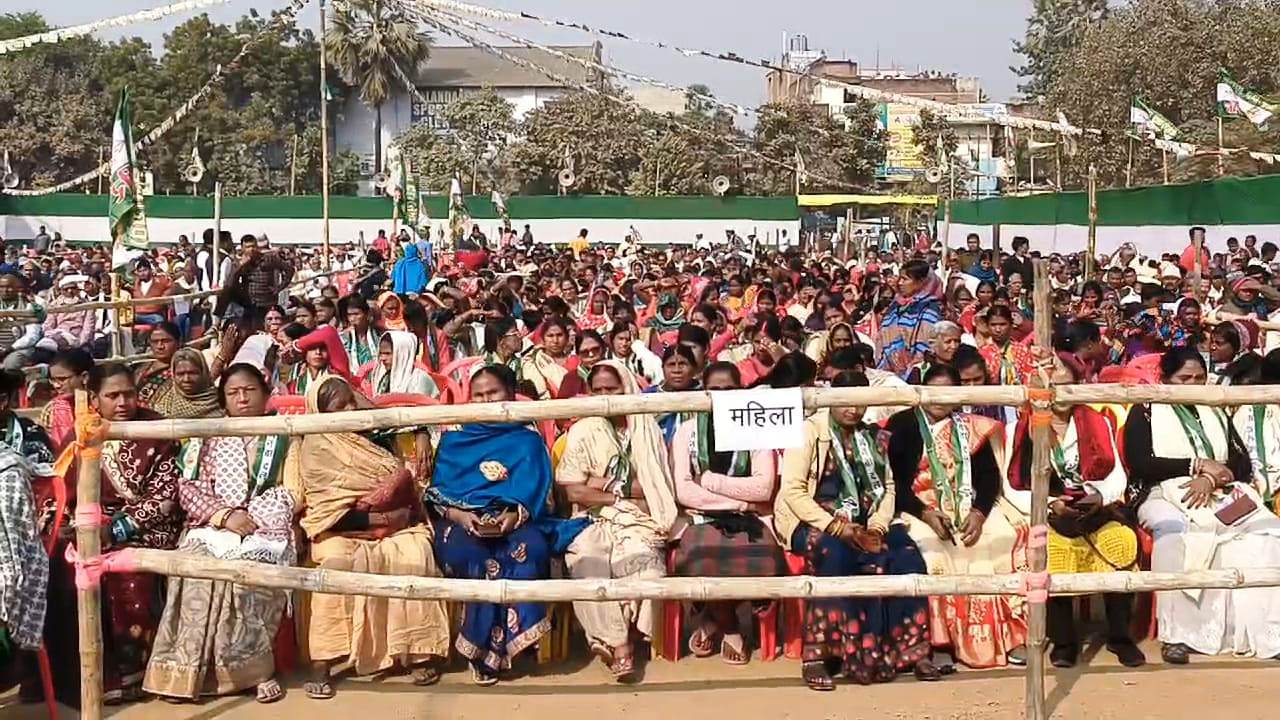 बिहार शरीफ का श्रम कल्याण के मैदान में  जिला जदयू कार्यकर्ता सम्मेलन का केंद्रीय मंत्री ललन सिंह रामनाथ ठाकुर ने किया उद्घाटन 3