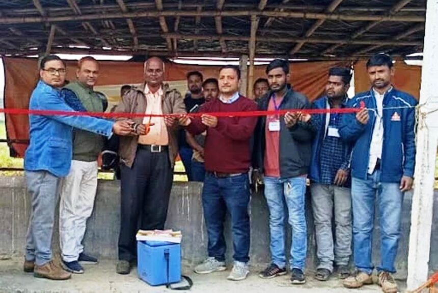 खोदावंदपुर कृषि विज्ञान केन्द्र में गलाघोंटू एवं लंगड़ी रोग से बचाव के लिए शुरू किया गया टीकाकरण अभियान 1