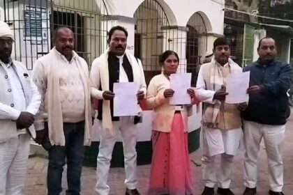 नालंदा जिले के अधिकारियों के मनमानी रवैए से नाराज जिला परिषद सदस्यों ने खोला मोर्चा, आमरण अनशन की दी चेतावनी 15