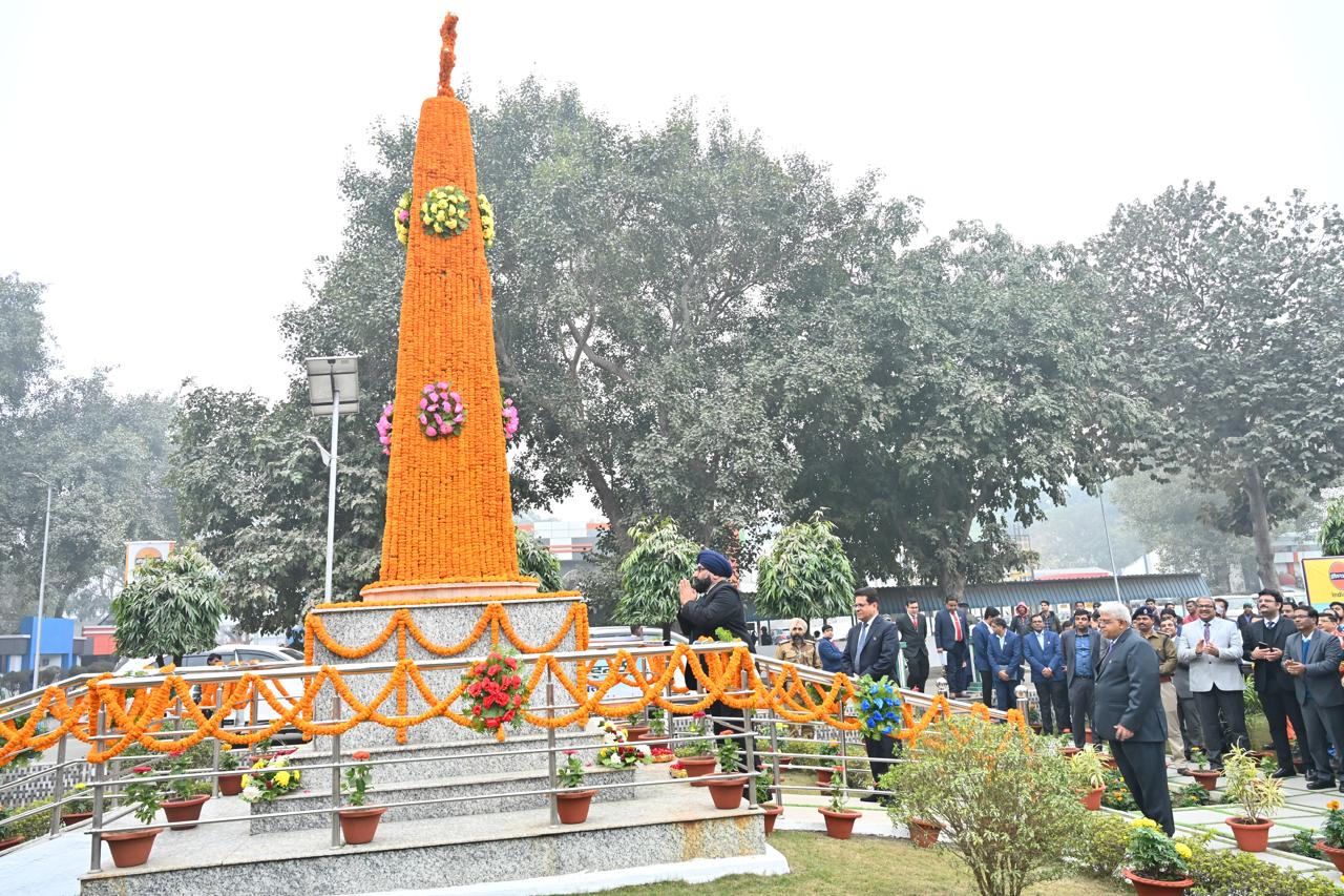 रिफाइनरी देश की ऊर्जा सुरक्षा सुनिश्चित करने में महत्वपूर्ण भूमिका निभा रही है:- हरदीप एस पुरी 3