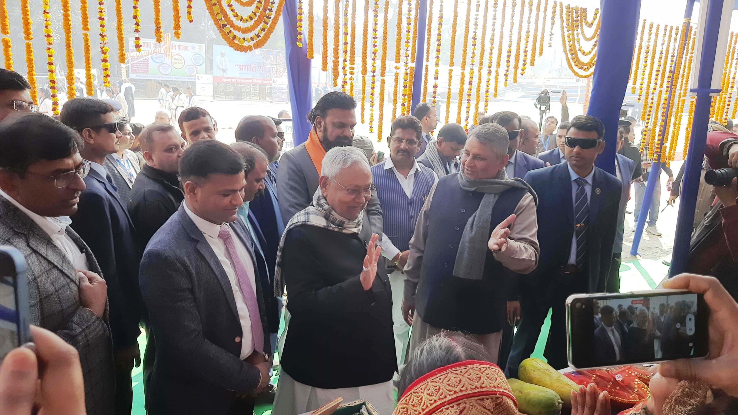 प्रगति यात्रा के दौरान मुख्यमंत्री नीतीश कुमार पहुंचे बेगूसराय, 15 सौ करोड़ की दी सौगात 3