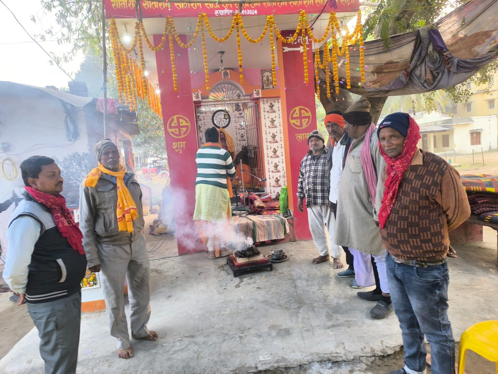 बछवाड़ा के मनोकामना हनुमान मंदिर का पहला स्थापना दिवस अखंड रामायण पाठ के साथ हुआ सम्पन्न 2