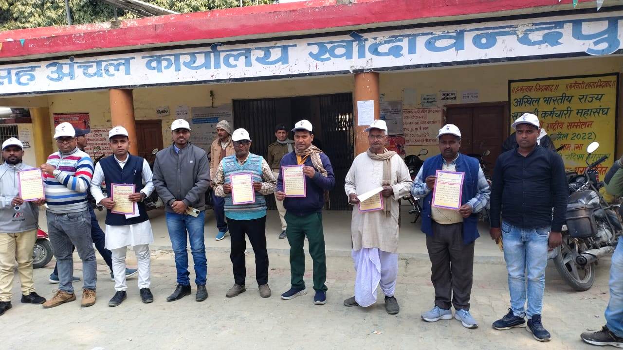 राष्ट्रीय मतदाता दिवस पर प्रखंड विकास पदाधिकारी ने मतदाताओं को किया जागरूक 2