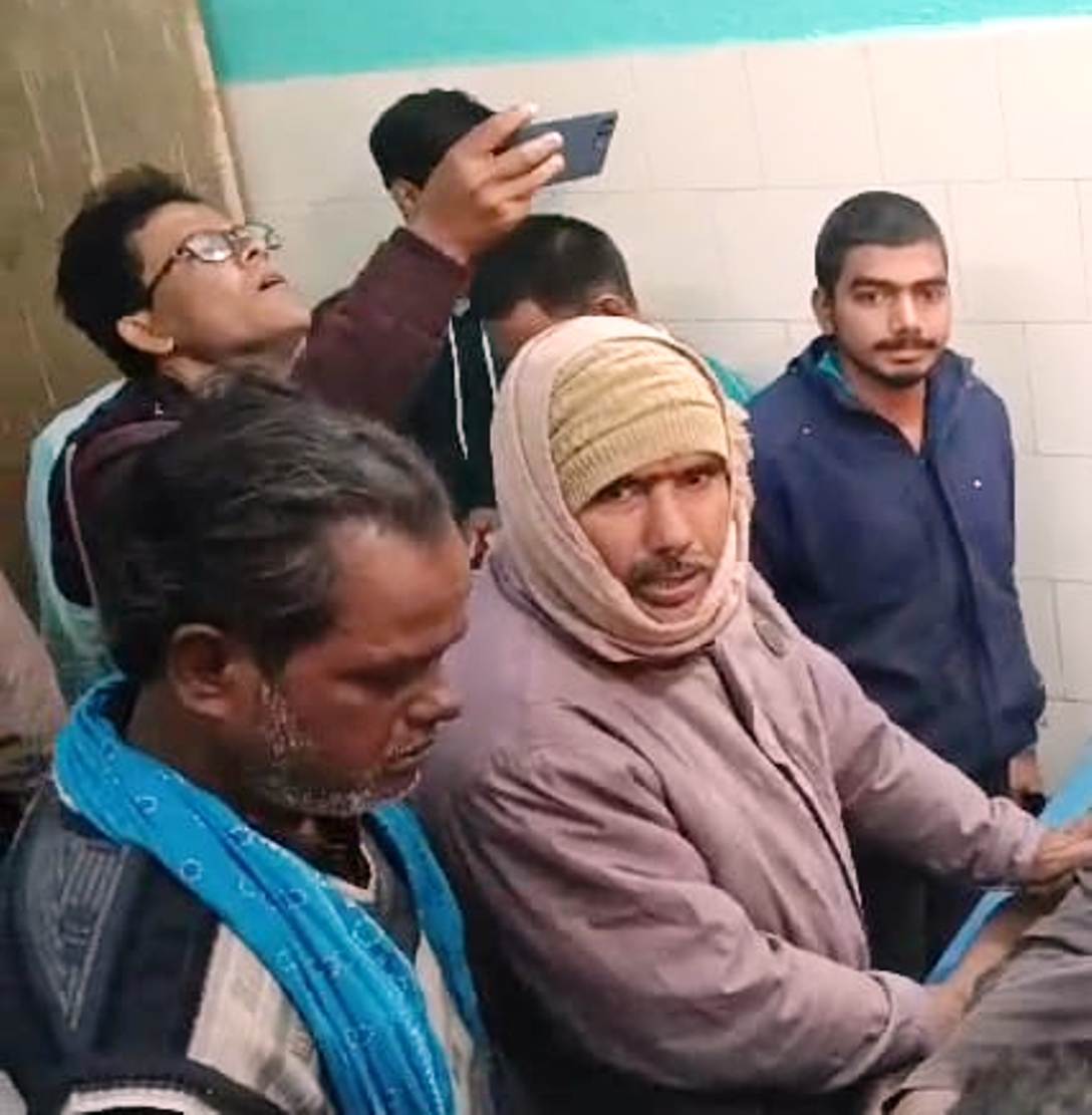 बेगूसराय में बिजली विभाग की लापरवाही आई सामने,पानी पटवन के दौरान करंट लगने से किसान की मौत, परिजनों में मचा कोहराम 2